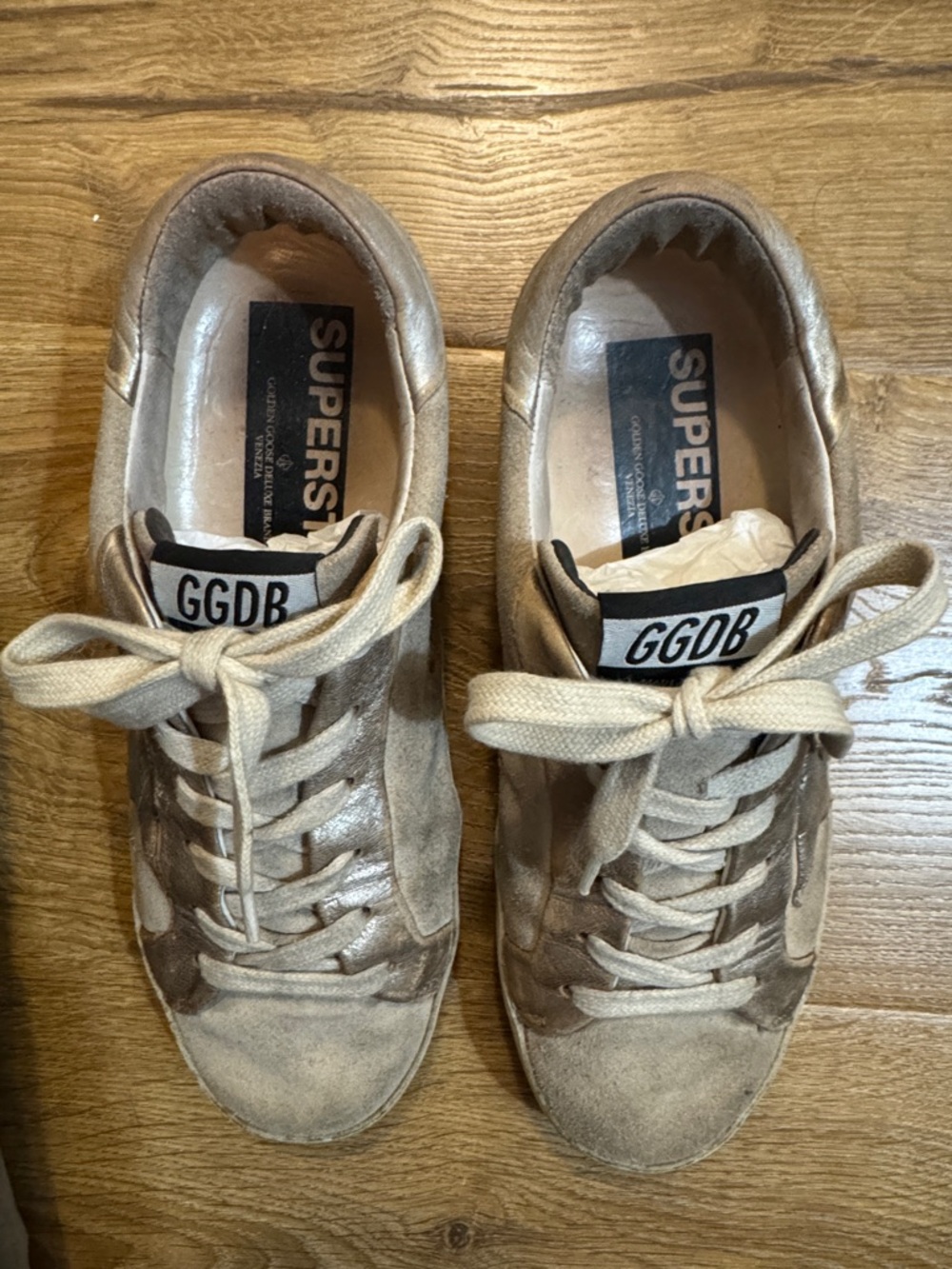Golden Goose Beige Suede Star Sneakers with Laces - Picture 2 of 10